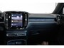 Volvo XC40 Recharge Core 70 kWh | Stoelverwarming | Stuurwielverwarming | 4-seizoenen banden | Warmtepomp | 1ste Eigenaar | Google Infotainment | Parkeercamera | Parkeersensoren voor + achter | draadloze telefoonlader