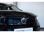 Volvo XC40 Recharge Core 70 kWh | Stoelverwarming | Stuurwielverwarming | 4-seizoenen banden | Warmtepomp | 1ste Eigenaar | Google Infotainment | Parkeercamera | Parkeersensoren voor + achter | draadloze telefoonlader