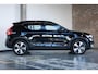 Volvo XC40 Recharge Core 70 kWh | Stoelverwarming | Stuurwielverwarming | 4-seizoenen banden | Warmtepomp | 1ste Eigenaar | Google Infotainment | Parkeercamera | Parkeersensoren voor + achter | draadloze telefoonlader