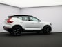 Volvo XC40 2.0 B4 Plus Black Edition / Nubuck Bekleding / Harman Kardon / Stoel+Stuurverwarming / Adaptive Cruise / Pilot Assist / BLIS / Keyless /