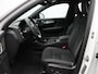 Volvo XC40 2.0 B4 Plus Black Edition / Nubuck Bekleding / Harman Kardon / Stoel+Stuurverwarming / Adaptive Cruise / Pilot Assist / BLIS / Keyless /