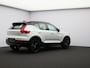 Volvo XC40 2.0 B4 Plus Black Edition / Nubuck Bekleding / Harman Kardon / Stoel+Stuurverwarming / Adaptive Cruise / Pilot Assist / BLIS / Keyless /