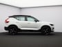Volvo XC40 2.0 B4 Plus Black Edition / Nubuck Bekleding / Harman Kardon / Stoel+Stuurverwarming / Adaptive Cruise / Pilot Assist / BLIS / Keyless /