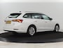 Skoda Octavia 1.0 e-TSI Business Edition | 61.800km NAP | Camera | Carplay | Navigatie | Full LED | Parkeerhulp | Digital Cockpit | Cruise control