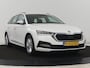 Skoda Octavia 1.0 e-TSI Business Edition | 61.800km NAP | Camera | Carplay | Navigatie | Full LED | Parkeerhulp | Digital Cockpit | Cruise control