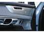 Volvo XC90 2.0 T8 Plug-in hybrid AWD Ultra Dark | Matrix LED Koplampen | Actieve Luchtvering Met FOUR-C | Bowers & Wilkins Audiosysteem | Nappaleer Met Ventilatie | Massagefunctie Voorstoelen | 4-Zone Electronic Climate Control | Volvo Guard Alarm | Panoramisch Schuif-/Kanteldak | Grafisch Head-up Display | Gelamineerde Zijruiten Rondom | Extra Getint Glas Achter | 22 inch Lichtmetalen Velgen | Adaptieve Cruise Control Met Pilot Assist |