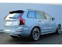 Volvo XC90 2.0 T8 Plug-in hybrid AWD Ultra Dark | Matrix LED Koplampen | Actieve Luchtvering Met FOUR-C | Bowers & Wilkins Audiosysteem | Nappaleer Met Ventilatie | Massagefunctie Voorstoelen | 4-Zone Electronic Climate Control | Volvo Guard Alarm | Panoramisch Schuif-/Kanteldak | Grafisch Head-up Display | Gelamineerde Zijruiten Rondom | Extra Getint Glas Achter | 22 inch Lichtmetalen Velgen | Adaptieve Cruise Control Met Pilot Assist |