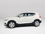 Volvo XC40 T2 Momentum Business | Panoramadak | Parkeercamera | Cruise control | Navigatie | Trekhaak