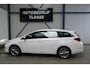 Toyota Auris Touring Sports 1.8 Hybrid Executive - Airco, Cruise, Navi, PDC, Camera, Trekhaak.