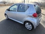 Toyota Aygo 1.0-12V +NEW APK*Grote beurt*NAP*AIRCO*ELKT-RAAM*ZUINGE AUTO