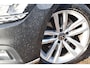 Volkswagen Passat Variant 1.5 TSI R-Line Business + Navigatie | Airco | Elek achterklep | LM Velgen | PDC V+A |