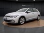Volkswagen Golf 1.5 eTSI | Carplay | Camera | ERGO Stoel | Head-up Display | Side Assist | ACC | Stuur-/Stoelverwarming |