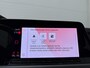 Volkswagen Golf 1.5 eTSI | Carplay | Camera | ERGO Stoel | Head-up Display | Side Assist | ACC | Stuur-/Stoelverwarming |