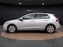 Volkswagen Golf 1.5 eTSI | Carplay | Camera | ERGO Stoel | Head-up Display | Side Assist | ACC | Stuur-/Stoelverwarming |
