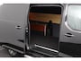 Toyota ProAce Worker 2.0 D-4D Professional Long | Automaat | Black-Platinum pakket | 3 persoons | Navigatie | Trekhaak |