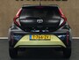 Toyota Aygo X 1.0 VVT-i S-CVT Premium - ORIGINEEL NEDERLANDSE AUTO - PARKEERSENSOREN VOOR EN ACHTER - DRAADLOZE TELEFOON LADER - KEYLESS ENTRY & START - DRAADLOZE APPLE CARPLAY/ANDROID AUTO - STOELVERWARMING