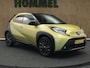 Toyota Aygo X 1.0 VVT-i S-CVT Premium - ORIGINEEL NEDERLANDSE AUTO - PARKEERSENSOREN VOOR EN ACHTER - DRAADLOZE TELEFOON LADER - KEYLESS ENTRY & START - DRAADLOZE APPLE CARPLAY/ANDROID AUTO - STOELVERWARMING