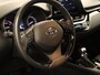 Toyota C-HR 1.8 Hybrid Style - ORIGINEEL NEDERLANDSE AUTO - PARKEERSENSOREN VOOR EN ACHTER - DODEHOEK DETECTIE - STOELVERWARMING - NAVIGATIE - ADAPTIVE CRUISE CONTROL - KEYLESS ENRTY & START