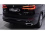 BMW X5 xDrive45e High Executive DAB-ontvangst apple carplay camera verwarmde en geventileerde comfort voorstoelen met memory driving-assist private-glas 19"-inch lmv zwarte hemelbekleding elektrische stuurkolom trekhaak