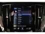 Volvo V60 2.0 B4 R-Design | Panoramadak | Harman Kardon | Camera | Stuur & Stoelverwarming |