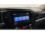 Mitsubishi Outlander 2.4 PHEV Pure NAVI CAMERA CARPLAY ECC CRUISE STOELVERWARMING.