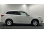 Mitsubishi Outlander 2.4 PHEV Pure NAVI CAMERA CARPLAY ECC CRUISE STOELVERWARMING.