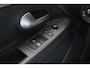 Volkswagen Up! 1.0 - Airco Auto - Camera - Stoelverwarming - Cruise - Bluetooth - PDC - Rijklaar