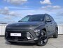 Hyundai Kona 1.6 GDI HEV Premium Full Hybride Automaat met Navigatie, Lederen bekleding en Stoelverwarming Uit voorraad leverbaar!