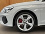Audi A3 Sportback 45 TFSI e S edition Competition | Adaptive Cruise | Sfeerverlichting | Stoelverwarming | Sportstoelen | CarPlay