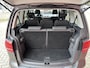 Volkswagen Touran 1.4 TSI Highline 7 Persoons Navigatie Parkeersensoren Cruise Control Stoelverwarming Getinte ramen Climate Control