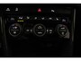 Volkswagen T-Roc Sport 1.0 TSI 115pk Adaptive cruise control, Navigatie, Parkeersensoren, Stoelverwarming, LED koplampen, DAB, Radio, Airco, Bluetooth