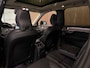 Volvo XC90 T8 AWD Recharge Ultra Dark | Vol! | Bowers & Wilkins | Luchtvering | Stoelventilatie | Trekhaak | 360 Camera | Head-Up Display | Stoelmassage | 455pk | Adaptieve Cruise Control | Stoelverwarming voor+achter | Stuurwielverwarming | Schuifdak | 21 Inch | Full LED Matrix Meesturende koplampen | Pilot Assist | BLIS Dode Hoek Detectie | Alcantara hemelbekleding | Lederen handgrepen en zonnekleppen | Elektrische voorstoelen geheugen | Nappa Lederen bekleding | Zitting verlenging voorstoelen | Lederen Dashboard | Google Infotainment | Keyless Drive | Parkeersensoren voor+achter | Privacy Glass | Elektrisch bedienbare achterklep | Geïntegreerde zongordijnen achterportieren | Geïntegreerd kinderzitje achterin | Verlichte instaplijsten | 7-Persoons | 4-Zone Climate Control | DAB Radio | Apple Carplay/Android Auto | Alarm Klasse III | Draadloos telefoon opladen | Volvo On Call met mobiele App functie | Onyx Black Metallic |