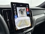 Volvo XC60 T8 Recharge Plus Black Edition | 21" | Trekhaak | 360 Camera | Harman Kardon | Getint Glas | Elektr. verst. Stoelen | Stoel/Stuur/Achterbankverwarming |