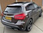 Mercedes-Benz GLA 200 Edition 1 AMG-pakket Automaat | Panoramadak | Leren bekleding | Stoelverwarming | Cruise & climate control | Bi-Xenon koplampen | Parkeersensoren voor en achter | Harman/kardon | Elek. verstelbare bestuurdersstoel