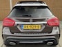 Mercedes-Benz GLA 200 Edition 1 AMG-pakket Automaat | Panoramadak | Leren bekleding | Stoelverwarming | Cruise & climate control | Bi-Xenon koplampen | Parkeersensoren voor en achter | Harman/kardon | Elek. verstelbare bestuurdersstoel