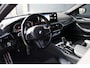 BMW 5-Serie Touring 530d M-Sport - Trekhaak - Pano - Laser - HUD - 360 Camera - Keyless - Sportstoelen - H&K - Fabrieksgarantie - Rijklaar