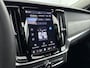 Volvo V90 T8 Recharge Ultra Dark | 20" | Luchtvering | Geventileerd Nappa | Massagestoelen | Bowers & Wilkins | Getint Glas | Panoramadak | Head-Up | 360 Camera | Full LED