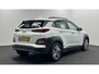 Hyundai Kona Electric EV Comfort 64 kWh 3 Fase Warmtepomp TREKHAAK CAMERA CARPLAY LM NAVI ECC.