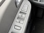 Renault Clio Estate TCe 90 Intens / Stoelverwarming voor / Achteruitrijcamera / All season banden / DAB radio / Cruise control / Led koplampen