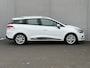 Renault Clio Estate TCe 90 Intens / Stoelverwarming voor / Achteruitrijcamera / All season banden / DAB radio / Cruise control / Led koplampen
