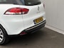Renault Clio Estate TCe 90 Intens / Stoelverwarming voor / Achteruitrijcamera / All season banden / DAB radio / Cruise control / Led koplampen