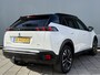 Peugeot e-2008 BWJ 10-2021 | EV GT 136PK SOH89% Pack 50 kWh | PANO DAK | TREKHAAK | CLIMA | NAVI | CAMERA A | 18'' LMV | PDC 2X | CARPLAY |