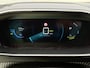Peugeot e-2008 BWJ 10-2021 | EV GT 136PK SOH89% Pack 50 kWh | PANO DAK | TREKHAAK | CLIMA | NAVI | CAMERA A | 18'' LMV | PDC 2X | CARPLAY |