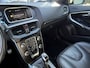 Volvo V40 BWJ 2018 | 2.0 D3 150PK R-DESIGN | TREKHAAK | PANO DAK | LEER | CAMERA A | CLIMA | NAVI | STOELVERW | PREMIUM AUDIO