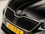 Skoda Superb Combi 1.6 TDI Sport (APPLE CARPLAY, CLIMATE, CRUISE, TREKHAAK, PARKEERSENSOREN, SPORTSTOELEN, LM VELGEN, NIEUWSTAAT)