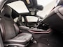 Mercedes-Benz A-klasse 200 AMG Sport 164Pk Automaat (SCHUIFDAK, GROOT NAVI, SFEERVERLICHTING, LEDER/ALCANTARA, SPORTSTOELEN, STOELVERWARMING, WIDESCREEN, CAMERA, NIEUWSTAAT)