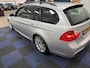 BMW 3-Serie Touring 325i High Executive / ZEER NETTE AUTO / NAP / NIEUWE KETTING-SET