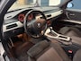 BMW 3-Serie Touring 325i High Executive / ZEER NETTE AUTO / NAP / NIEUWE KETTING-SET