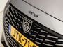 Peugeot 208 1.2 PureTech 100 Allure Sport (VIRTUAL COCKPIT, APPLE CARPLAY, GROOT NAVI, 360 CAMERA, LEDER, SPORTSTOELEN, GETINT GLAS, ADAPTIVE CRUISE, NEIUWSTAAT)