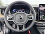 Volvo XC60 T6 Recharge Ultra Dark | Facelift | 20" | Trekhaak | Panoramadak | Head-up | Harman Kardon | 360 Camera | Full LED |